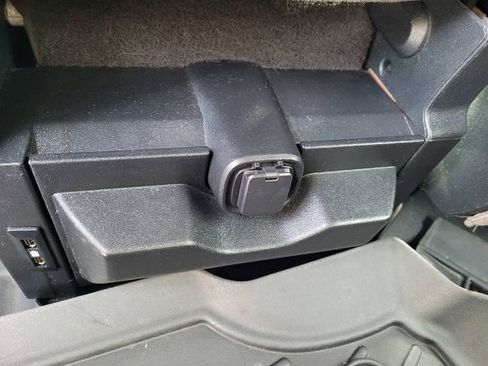 Used 2020 Ford F150 XLT image 10