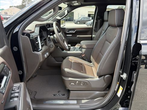 New 2026 GMC Sierra 1500 Denali w/ Technology Package AWD/4WD image 10
