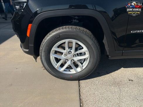 New 2026 Jeep Grand Cherokee L Laredo AWD/4WD image 26