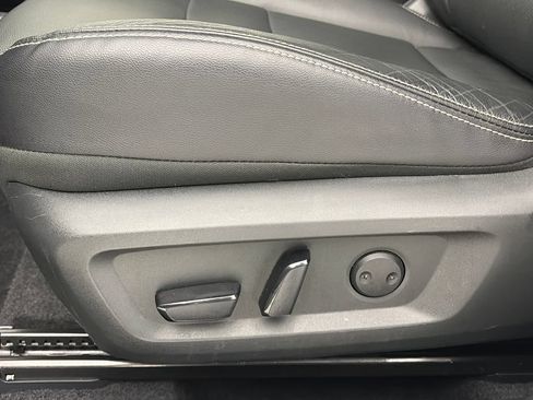 Used 2021 Nissan Rogue SL AWD/4WD image 25