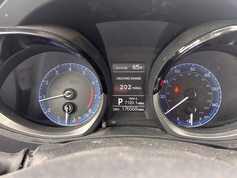 Used 2014 Toyota Corolla S FWD image 26