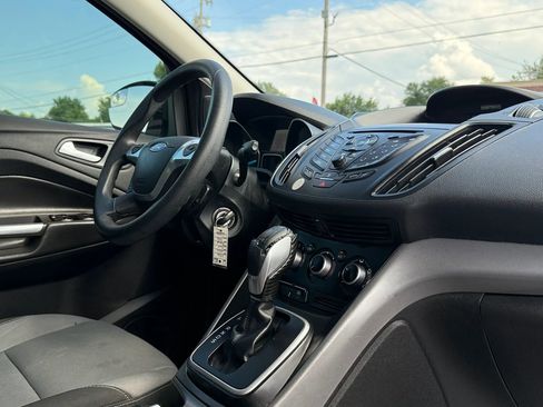 Used 2014 Ford Escape SE FWD image 40