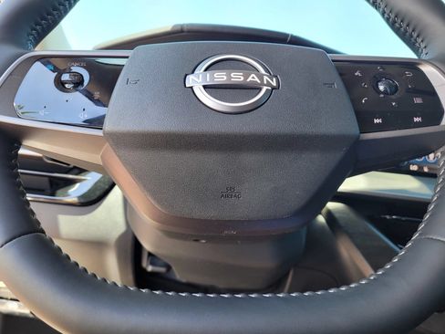 Used 2025 Nissan Murano SV AWD/4WD image 32