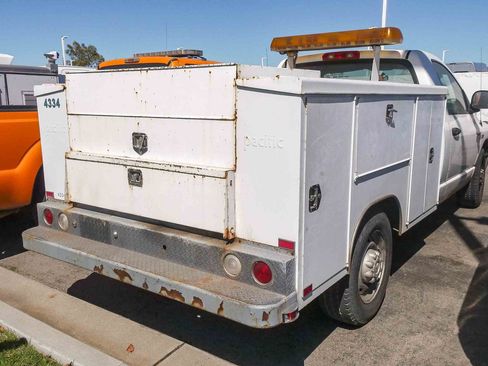 Used 2007 Dodge Ram 2500 Truck ST RWD image 7