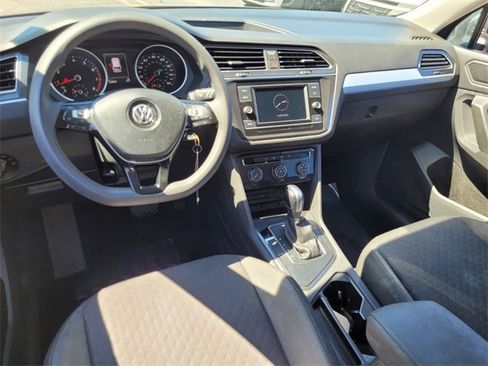 Used 2021 Volkswagen Tiguan S image 8