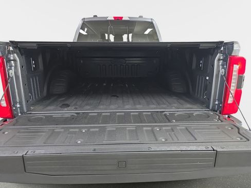Used 2025 Ford F250 Lariat w/ Lariat Ultimate Package image 30