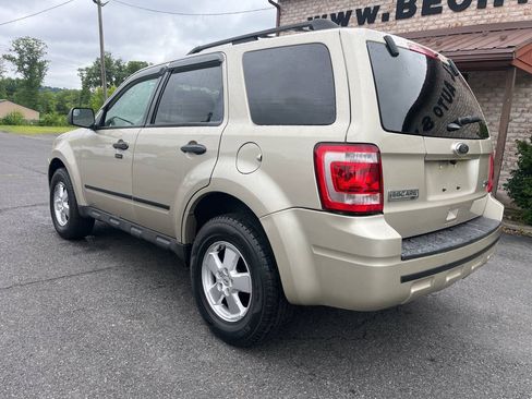 Used 2011 Ford Escape XLT w/ 202A Rapid Spec Order Code FWD image 8