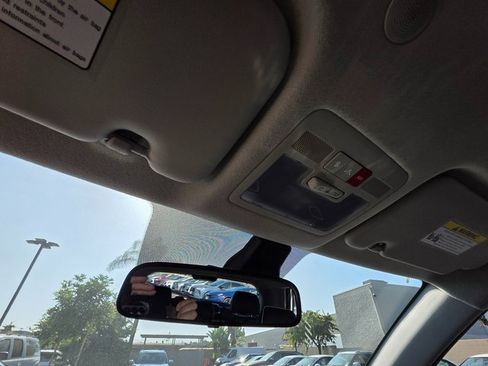 New 2025 Hyundai Venue Limited image 33