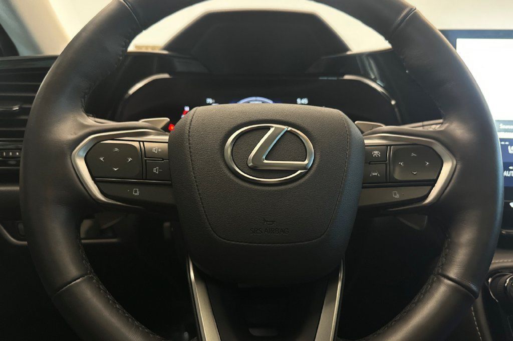 Certified 2026 Lexus NX 350h AWD w/ Accessory Package (2T) image 23