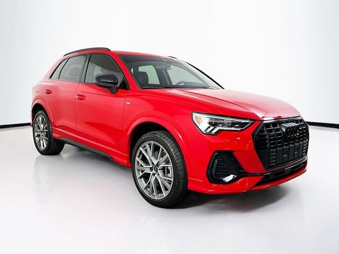 Used 2025 Audi Q3 2.0T Premium Plus w/ Premium Plus Package AWD/4WD image 2