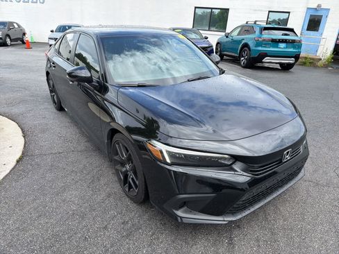 Used 2023 Honda Civic Sport image 14