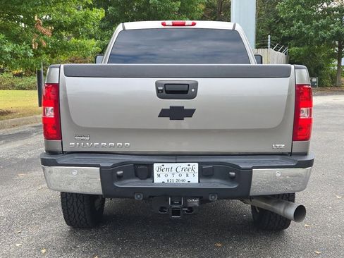 Used 2012 Chevrolet Silverado 2500 LTZ w/ LTZ Plus Package image 8