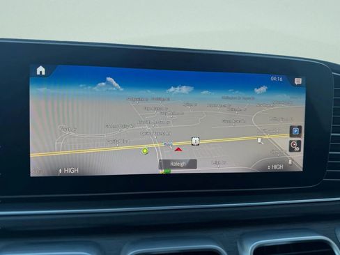 Used 2020 Mercedes-Benz GLE 350 4MATIC image 28