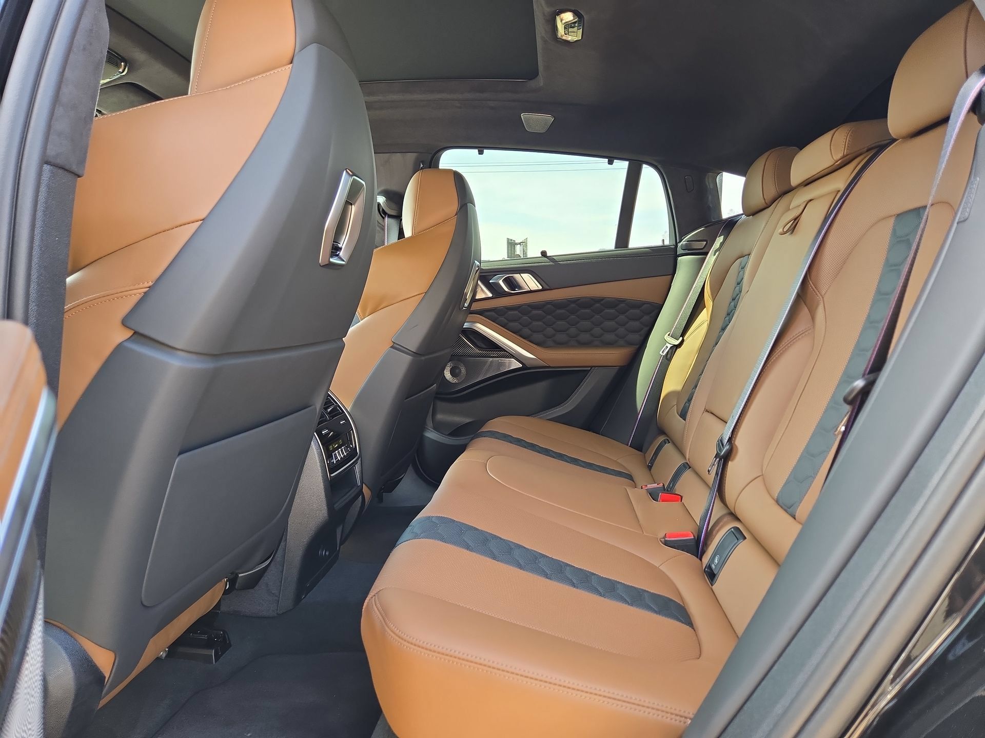 New 2027 BMW X6 M Competition w/ Executive Package AWD/4WD image 13