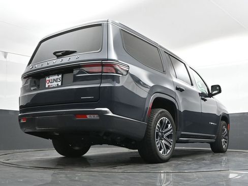 Used 2022 Jeep Wagoneer Series III image 47