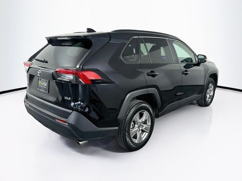 Used 2025 Toyota RAV4 XLE FWD image 9