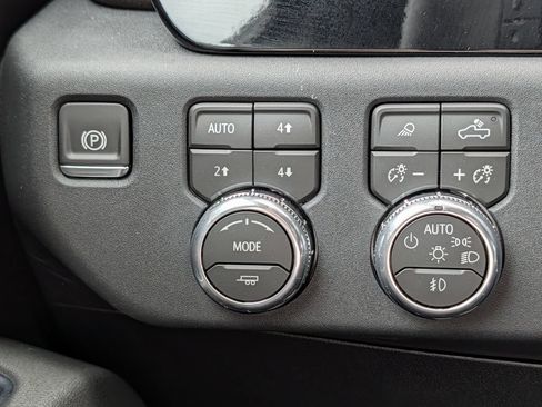 New 2026 GMC Sierra 1500 Elevation w/ Elevation Premium Package AWD/4WD image 42