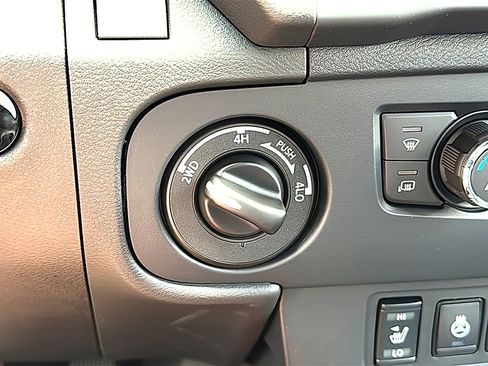 New 2026 Nissan Frontier PRO-4X w/ Pro Premium Package AWD/4WD image 25