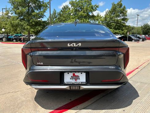 Used 2025 Kia K4 FWD image 7