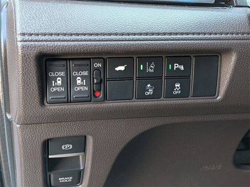 Used 2019 Honda Odyssey Elite image 15