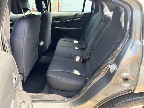 Used 2013 Chrysler 200 LX FWD image 13