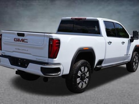 New 2026 GMC Sierra 2500 Denali w/ Denali Reserve Package AWD/4WD image 3