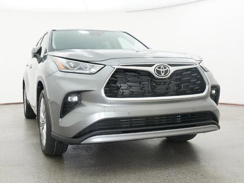 New 2026 Toyota Highlander Platinum AWD/4WD image 63