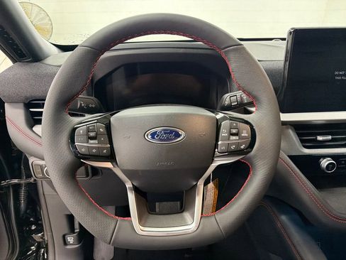 New 2026 Ford Explorer ST-Line w/ ST-Line Street Pack RWD image 17