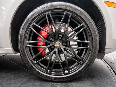 Used 2023 Porsche Macan GTS w/ Premium Package Plus AWD/4WD image 26