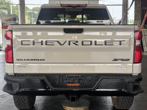 Used 2026 Chevrolet Silverado 1500 ZR2 w/ Dark Appearance Package AWD/4WD image 10