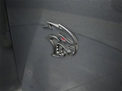 Used 2019 Dodge Challenger SRT Hellcat Redeye image 28