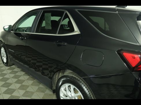 Used 2022 Chevrolet Equinox LT image 16