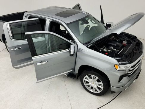 New 2026 Chevrolet Silverado 1500 High Country w/ High Country Premium Package AWD/4WD image 45