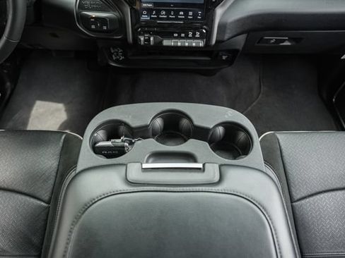 Used 2026 RAM 2500 Laramie AWD/4WD image 38