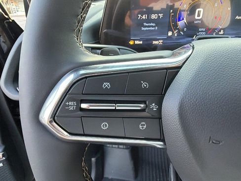 New 2027 Chevrolet Traverse Z71 w/ Enhanced Driving Package AWD/4WD image 24
