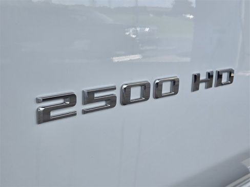 Used 2024 Chevrolet Silverado 2500 LTZ w/ LTZ Convenience Package image 11