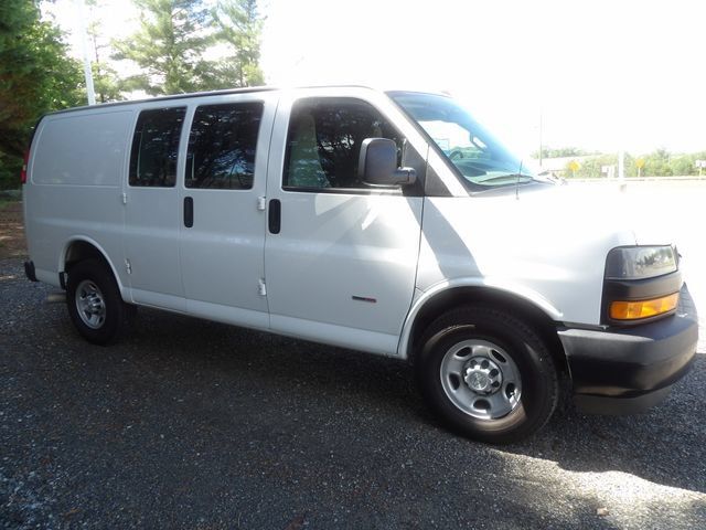 Used 2019 Chevrolet Express 2500 w/ Driver Convenience Package RWD image 6