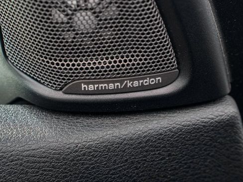 Used 2018 BMW X5 xDrive40e w/ M Sport Package image 11