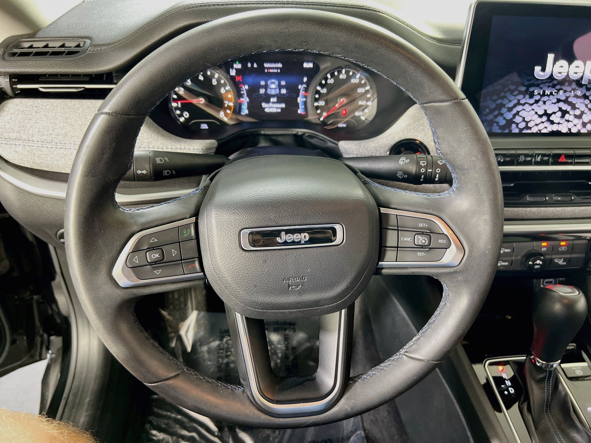 Used 2022 Jeep Compass Latitude AWD/4WD image 11