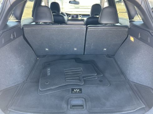 Used 2021 INFINITI QX50 Luxe w/ Appearance Package AWD/4WD image 10