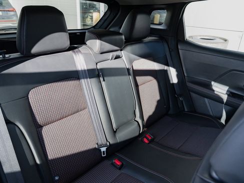 Used 2025 Nissan Kicks SR image 22