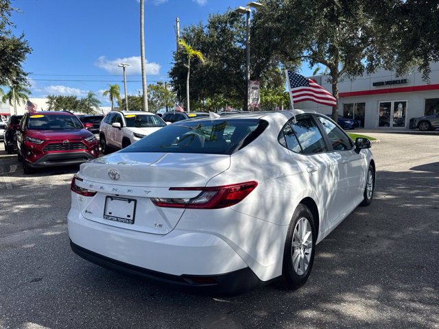 Used 2025 Toyota Camry LE w/ Convenience Package FWD image 9