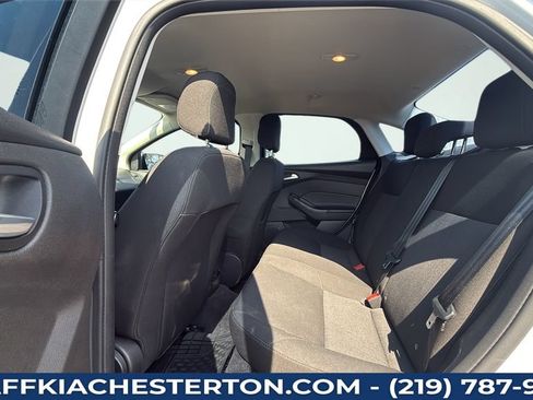 Used 2018 Ford Focus SE FWD image 34