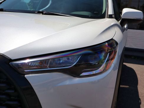 Used 2023 Toyota Corolla Cross LE AWD/4WD image 9