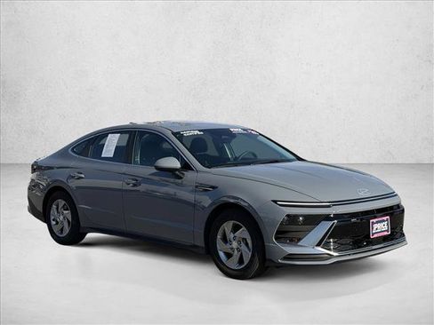 Certified 2025 Hyundai Sonata SE FWD image 6