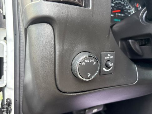 Used 2019 Chevrolet Express 3500 LT w/ LT Preferred Equipment Group RWD image 27