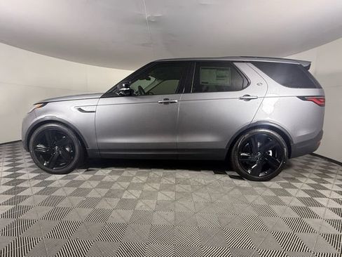 New 2026 Land Rover Discovery S AWD/4WD image 3