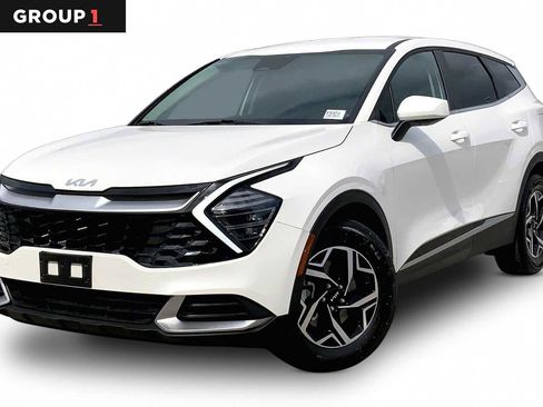 Used 2025 Kia Sportage LX FWD image 1