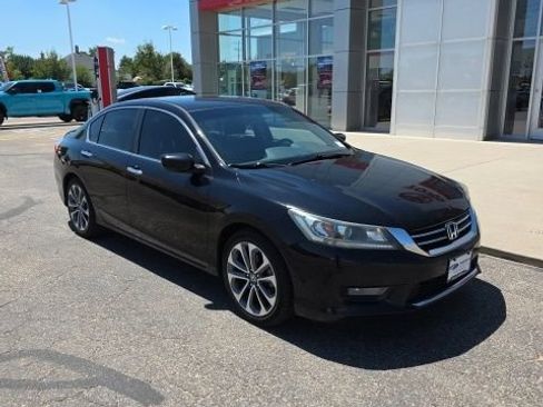 Used 2015 Honda Accord Sport image 7