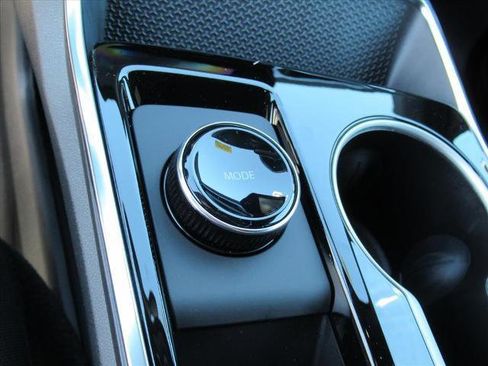 New 2026 Chevrolet Equinox LT image 26